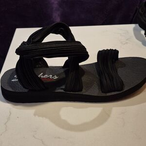 Skechers 10 Black Fabric Strap YOGA FOAM Sandal